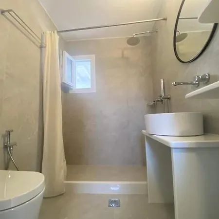 Twins By Mina אורנוס